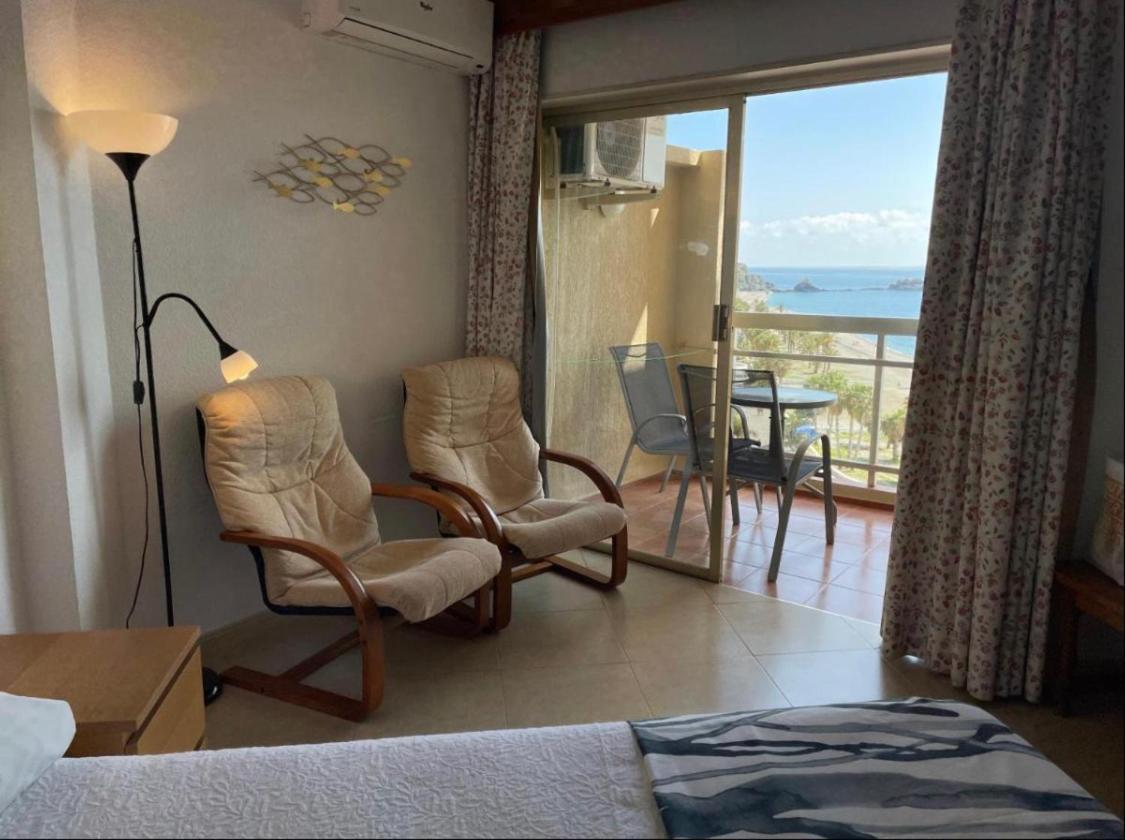 Apartahotel Chinasol Con Parking Y Desayuno Almuñécar Kültér fotó