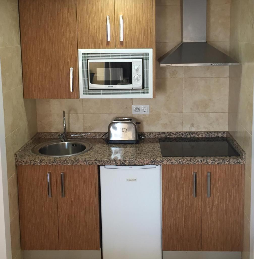 Apartahotel Chinasol Con Parking Y Desayuno Almuñécar Kültér fotó