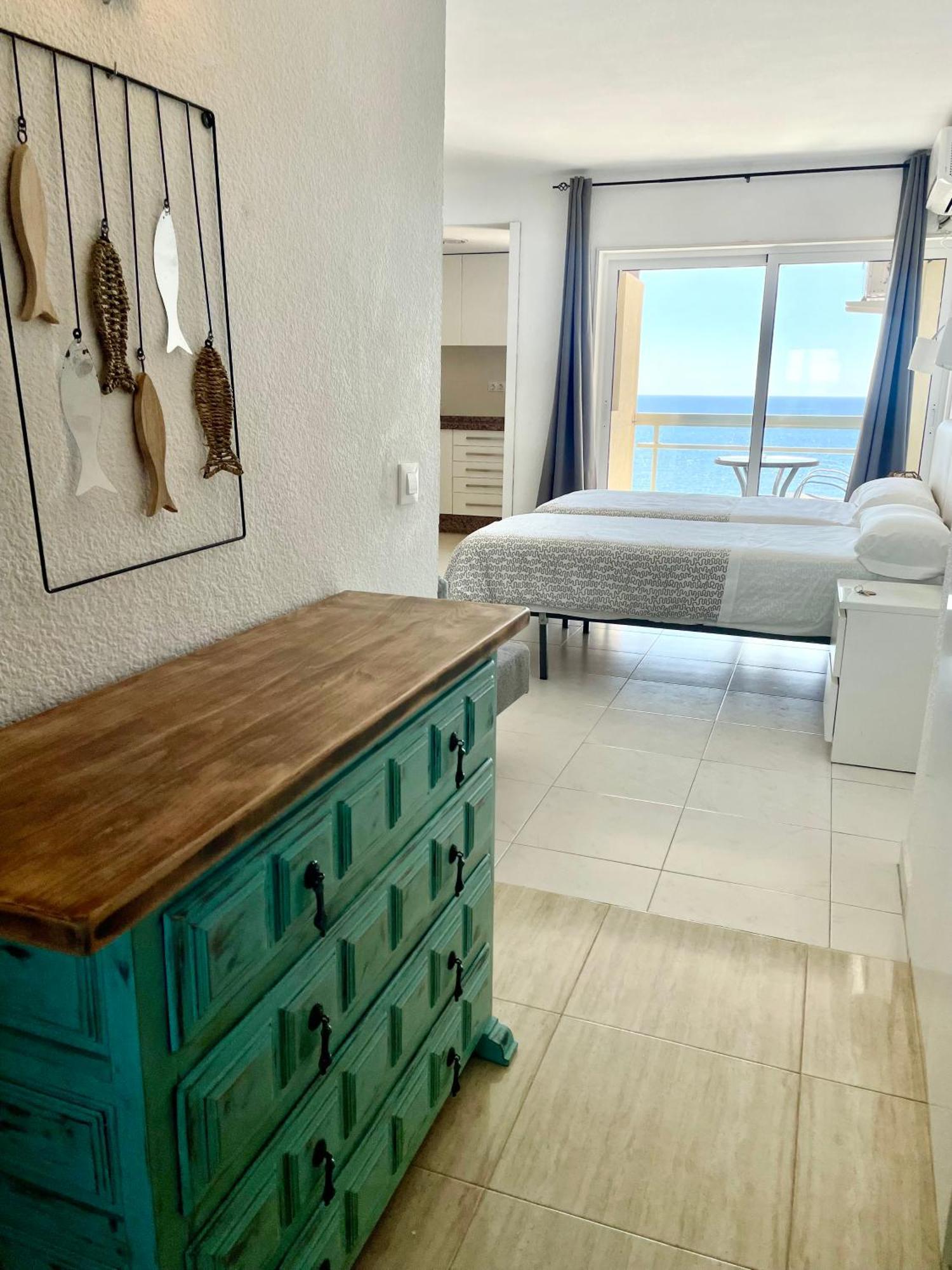 Apartahotel Chinasol Con Parking Y Desayuno Almuñécar Kültér fotó